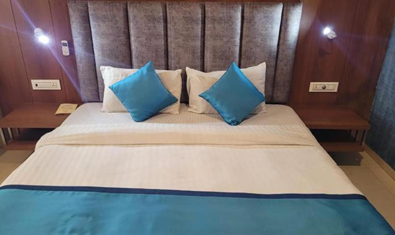 Fabhotel Prime Sapphire Regency Βαντοντάρα Εξωτερικό φωτογραφία