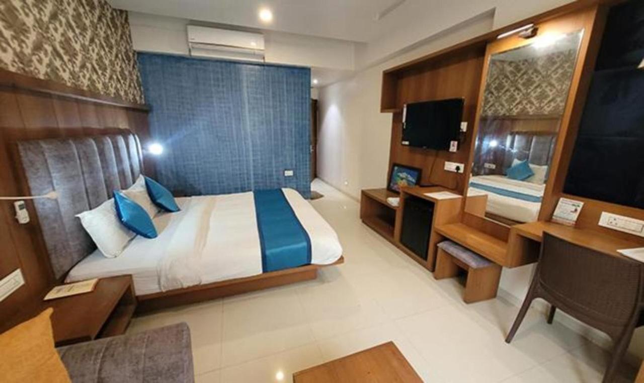 Fabhotel Prime Sapphire Regency Βαντοντάρα Εξωτερικό φωτογραφία