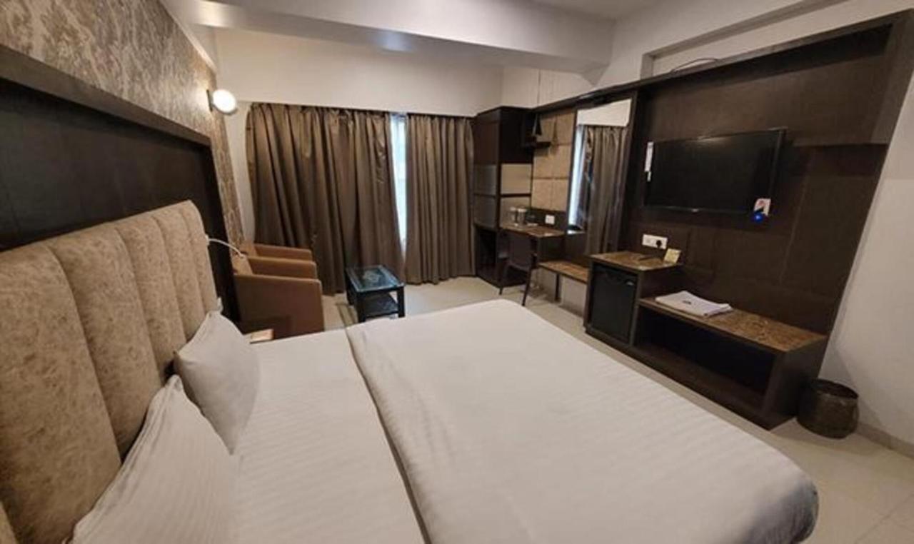 Fabhotel Prime Sapphire Regency Βαντοντάρα Εξωτερικό φωτογραφία