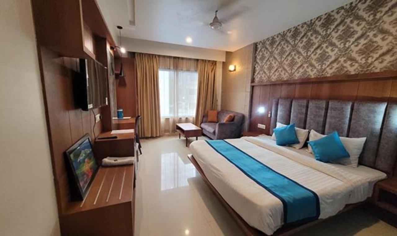Fabhotel Prime Sapphire Regency Βαντοντάρα Εξωτερικό φωτογραφία